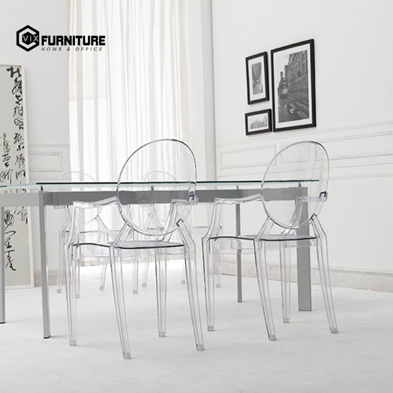 VixFurniture's Louis Ghost VF01 Clear PC Chair features a sophisticated design suitable for dining tables, work desks, coffee tables, and more